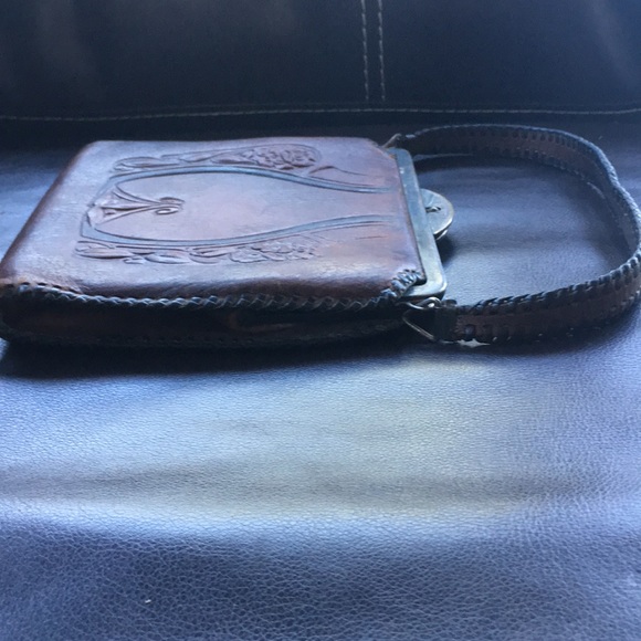 Vintage hand tooled leather purse Cute Mirror Inside - Picture 4 of 8